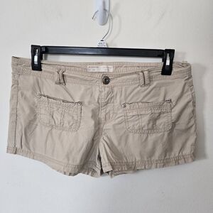 No Boundaries Women's Beige Cargo Shorts